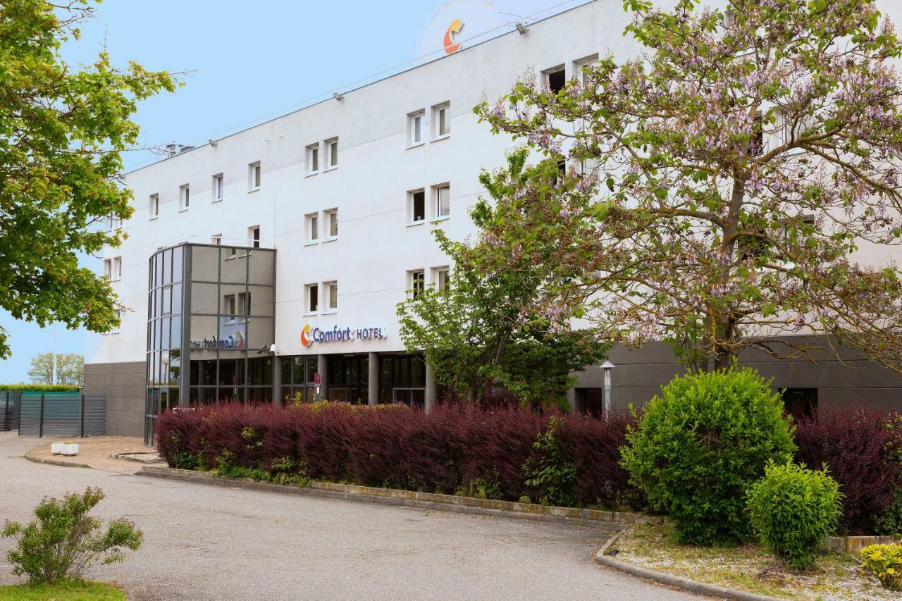 Comfort Hotel Aeroport Lyon St Exupery Colombier-Saugnieu Ngoại thất bức ảnh