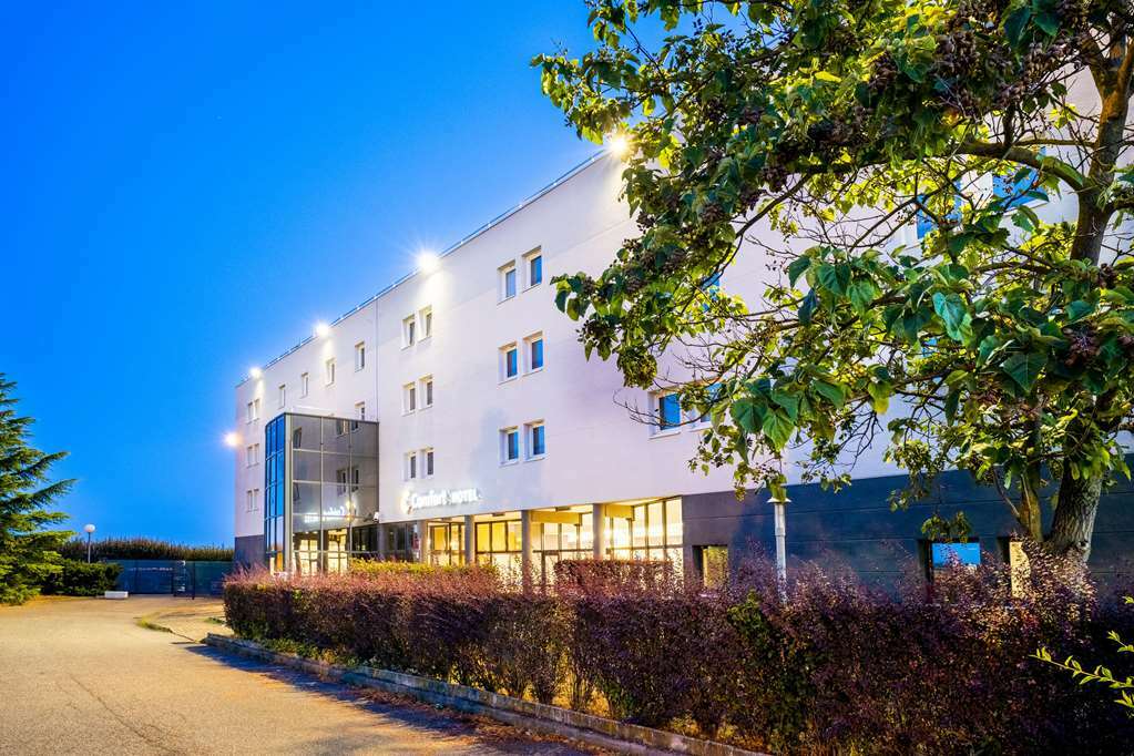 Comfort Hotel Aeroport Lyon St Exupery Colombier-Saugnieu Ngoại thất bức ảnh